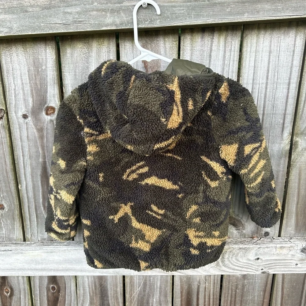 Old navy reversible camo print zip up